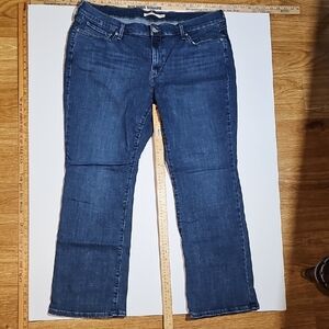 Levi's Classic Bootcut Women's Blue Jeans. 18W SHORT. See Pics For Measurements.